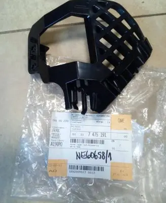 Front bumper mounting bracket