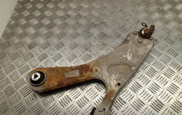 Citroen C4 III e-C4 Front lower control arm/wishbone 