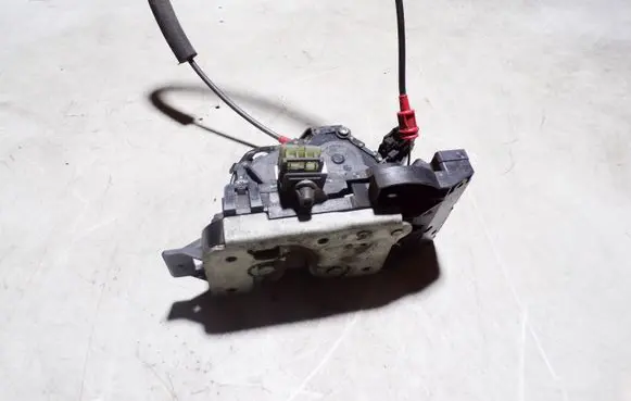 Jaguar X-Type Front door lock 1X4AF21812CH