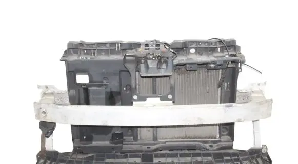 Peugeot 2008 I Radiator support slam panel