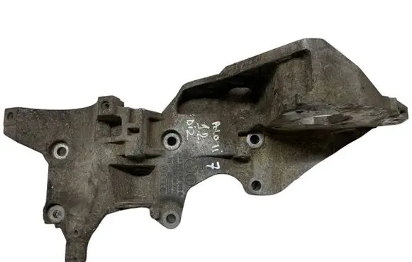 Volkswagen Jetta VI Engine mounting bracket 03L903143Q
