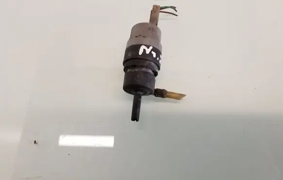 Audi 80 90 B2 Windscreen/windshield washer pump 431955651
