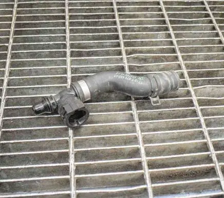 BMW 5 F10 F11 Engine coolant pipe/hose 7575432