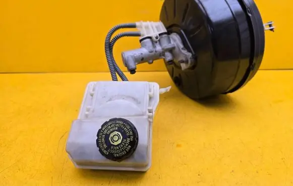 Mercedes-Benz Vito Viano W447 Brake booster A4474300008