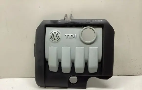 Volkswagen PASSAT B6 Engine cover (trim) 03G103925BR