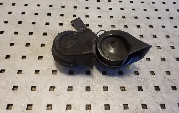 Peugeot 3008 I Horn signal 9657476680