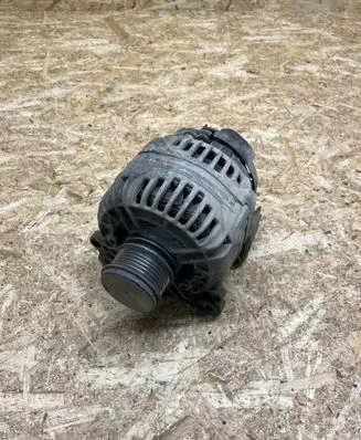 Volkswagen Golf IV Generator/alternator 028903028E 0124515010