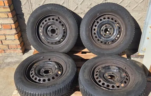 Nissan Qashqai R16 steel rim 