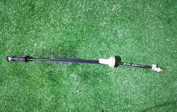 Volkswagen Golf VI Front door cable line 