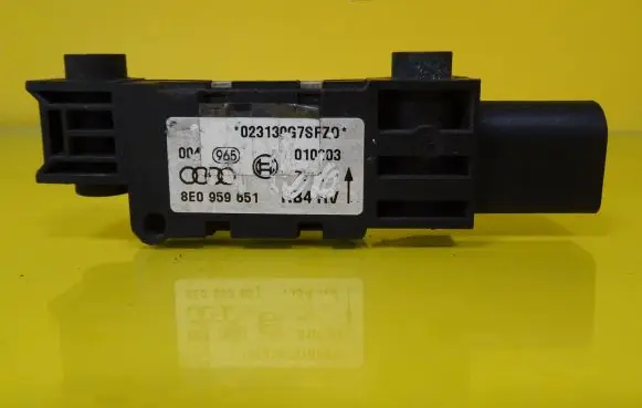 Audi A4 S4 B6 8E 8H Airbag deployment crash/impact sensor 8E0959651