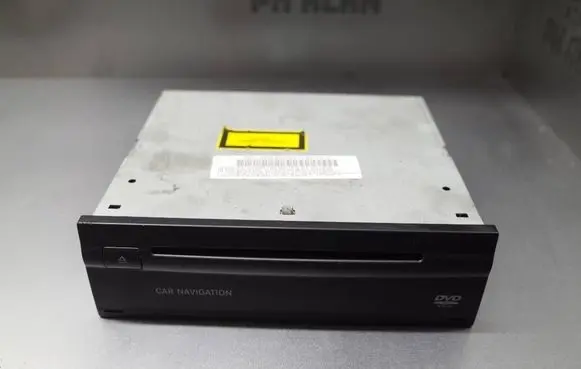 Mercedes-Benz E W211 GPS navigation control unit/module A2208703589