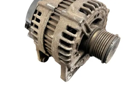 Volkswagen PASSAT B6 Generator/alternator 03L903023D 14V180A 0121715071
