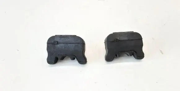 BMW 1 E81 E87 Radiator mount bracket 7805310 17117805310
