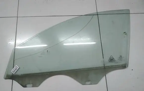 KIA Ceed Front door window glass four-door AS2