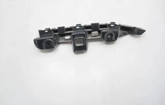 Volkswagen PASSAT B7 Front bumper mounting bracket 3AA807184