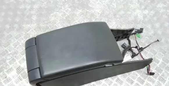 Volvo V70 Armrest 377798