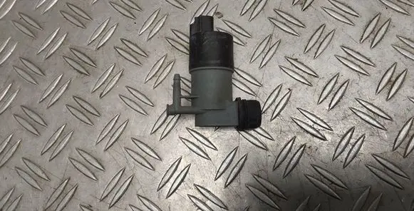 Toyota Yaris Windscreen/windshield washer pump 