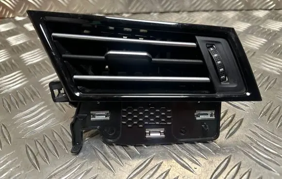 Volkswagen PASSAT B8 Dashboard side air vent grill/cover trim 3G2819702