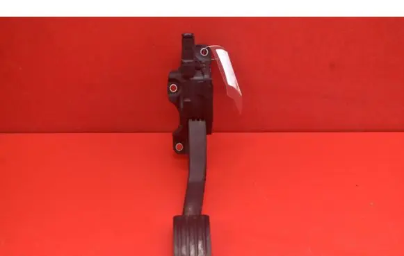 Volvo S60 Accelerator throttle pedal 31329062