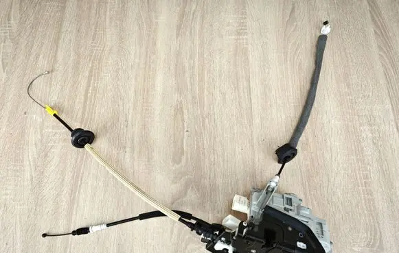 Audi A7 S7 4G Front door lock 4G1837016B