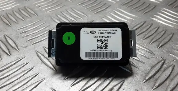 Land Rover Range Rover Velar USB control unit FW9319010AB