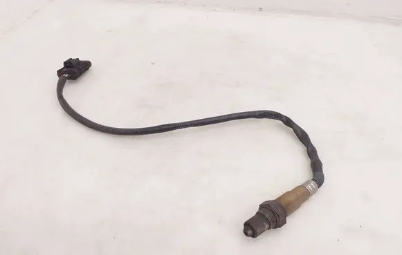 BMW 5 G30 G31 G38 Lambda probe sensor 0258027103 8631047