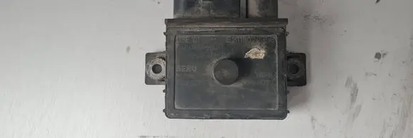 BMW 3 E46 Glow plug pre-heat relay E2110022358 0522120701