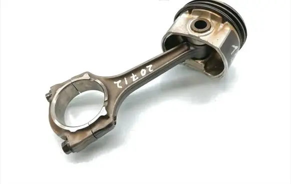 Ford Ka Piston with connecting rod 