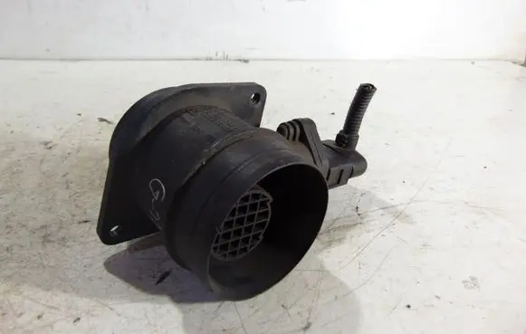 Volkswagen Golf VIII Mass air flow meter 038906461