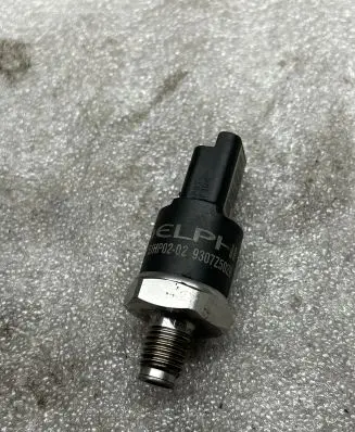 Fuel pressure sensor