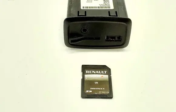 Renault Zoe AUX in-socket connector 280236951R 259209702R