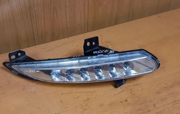 Renault Scenic III - Grand scenic III Front fog light 266051864R