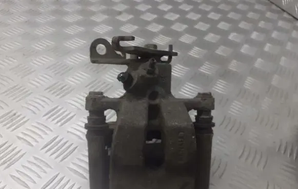 Renault Megane II Rear brake caliper