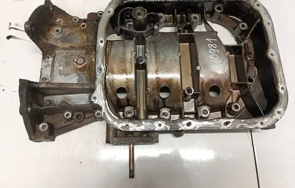Toyota Corolla Verso AR10 Oil sump 
