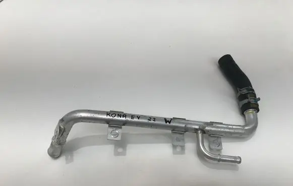 Hyundai Kona I Engine coolant pipe/hose 210920
