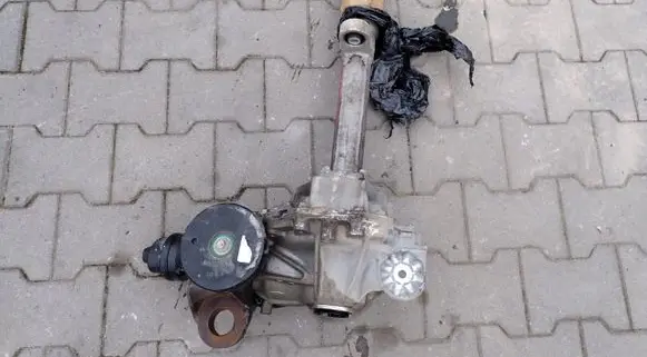 Land Rover Range Rover Sport L494 Front differential AA111999