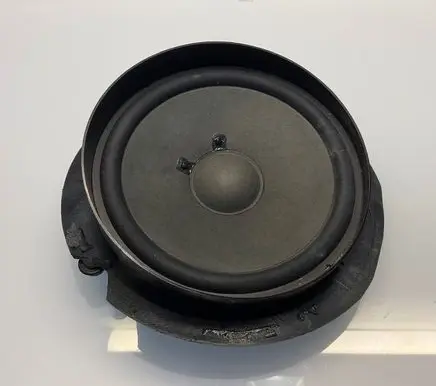 Mercedes-Benz E W211 Rear door speaker A2118207402 2118207402