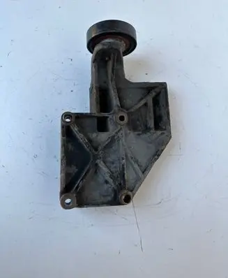 Iveco Daily 6th gen A/C compressor mount bracket 5801370464