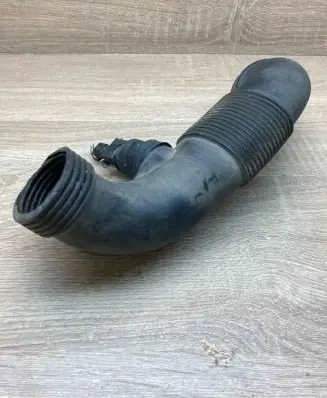 Volkswagen Golf III Air intake duct part 037906240 WithPlug