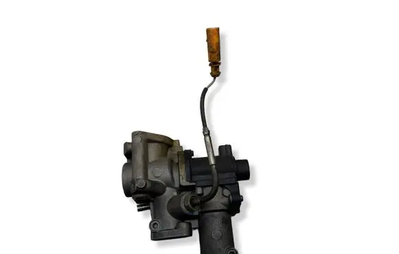 Volkswagen Touareg I EGR valve 059131501D