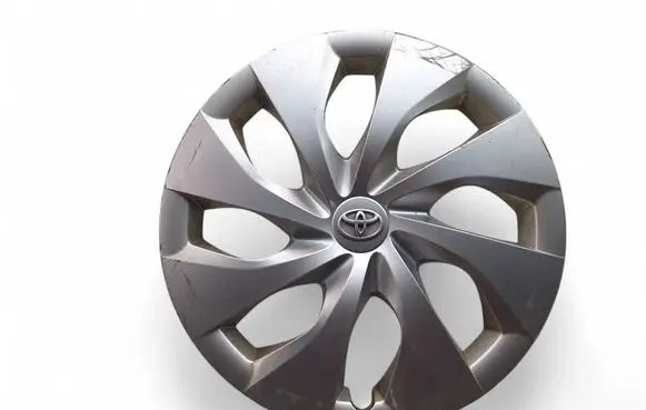 Toyota Auris 150 R16 wheel hub/cap/trim 4260202410 94974A0