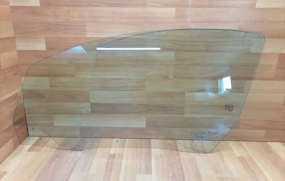 Opel Corsa D Front door window/glass (coupe) 13187799 1611900 DOT39AS2M40