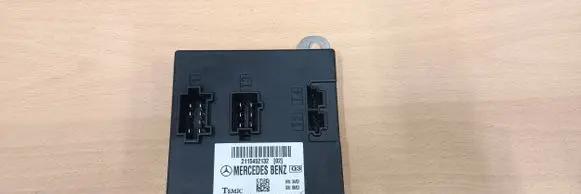 Mercedes-Benz E W211 Comfort/convenience module 2115452132