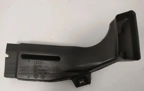 Audi e-tron Air intake duct part 4KE819829