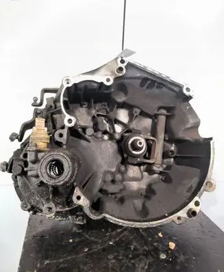 Peugeot 206 Manual 5 speed gearbox 20CP0811