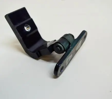 BMW 5 F10 F11 Rear door lower hinge 7185635