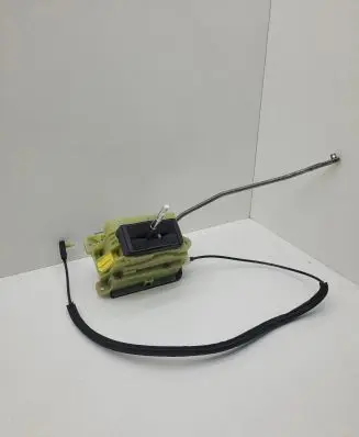 Mercedes-Benz C W204 Gear shifter/selector A2042677524
