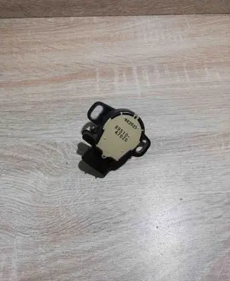 Toyota Prius (XW20) Accelerator pedal position sensor 8951047020 6E2523