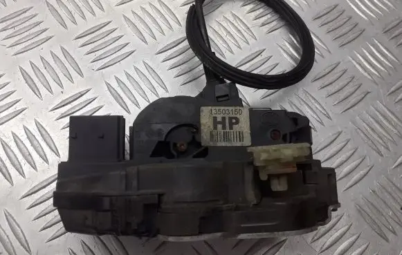 Opel Insignia A Front door lock 13503150HP