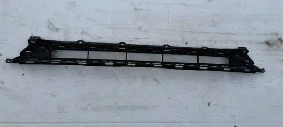 Audi Q7 4M Front bumper lower grill 4M0807647E
